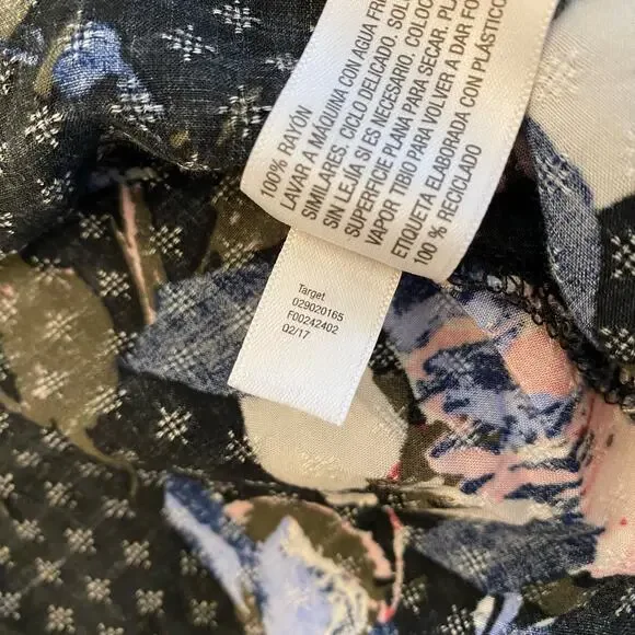 Isabel Maternity by Ingrid & Isabel Floral Print Short Sleeve Shirt Small - Picture 5 of 9